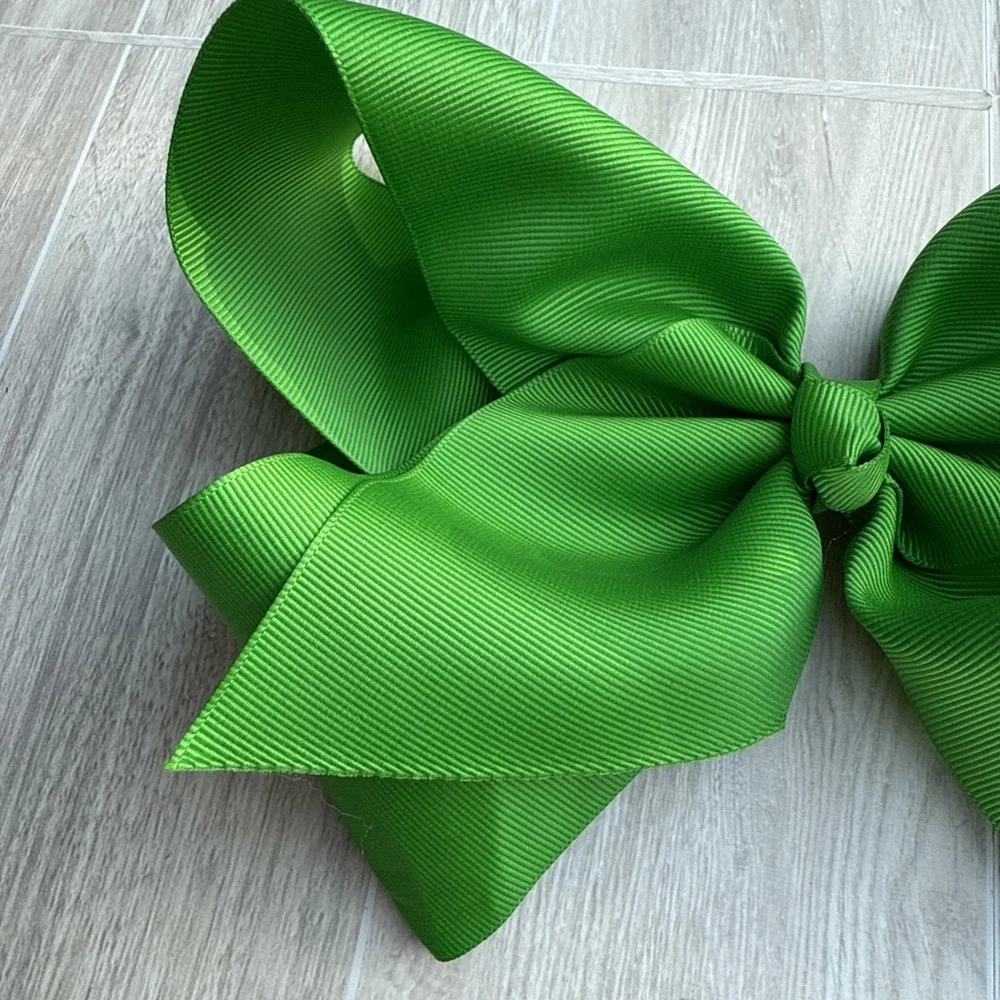 2- 7 Inch Deluxe Grosgrain Hair Bow Clip For Woman And Girls Green And‎ Blue